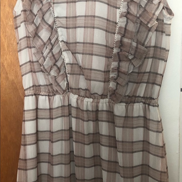 Plaid Style Ruffle dress - Picture 3 of 3